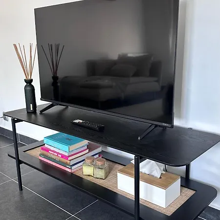 Apartment At Number 4 - Proche Roissy, Et Gare Pour Paris *