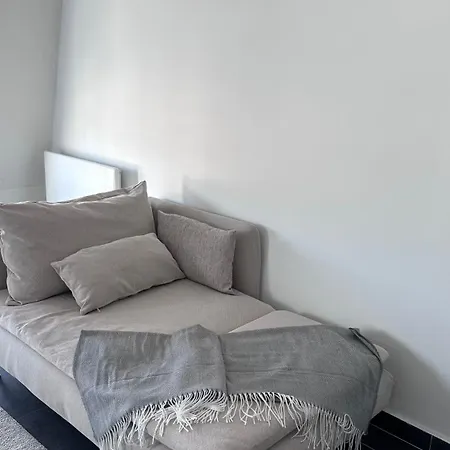 Apartment At Number 4 - Proche Roissy, Et Gare Pour Paris *